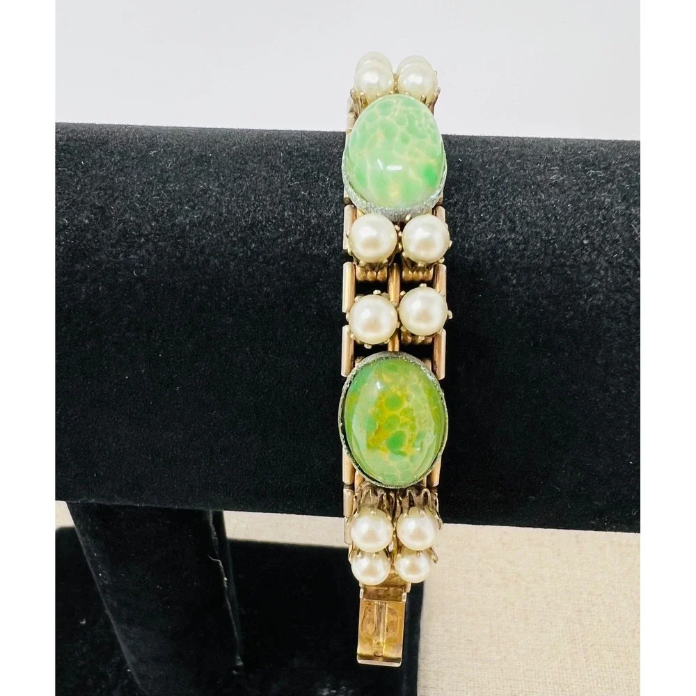 Vintage Green Art Glass Faux Pearl Link Bracelet Gold Tone Mid Century Style